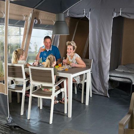 Europe Tents Camping Le Clou Meynard Bagian luar foto