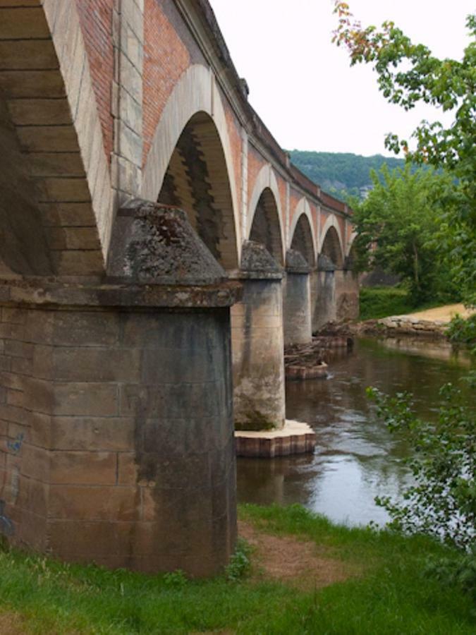 Europe Tents Camping Le Clou Meynard Bagian luar foto