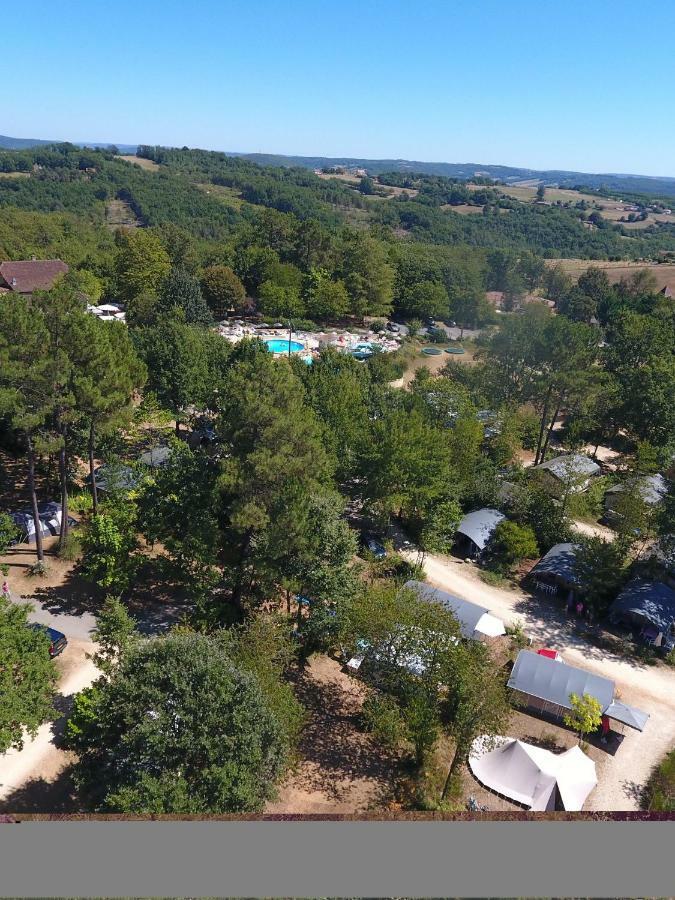 Europe Tents Camping Le Clou Meynard Bagian luar foto